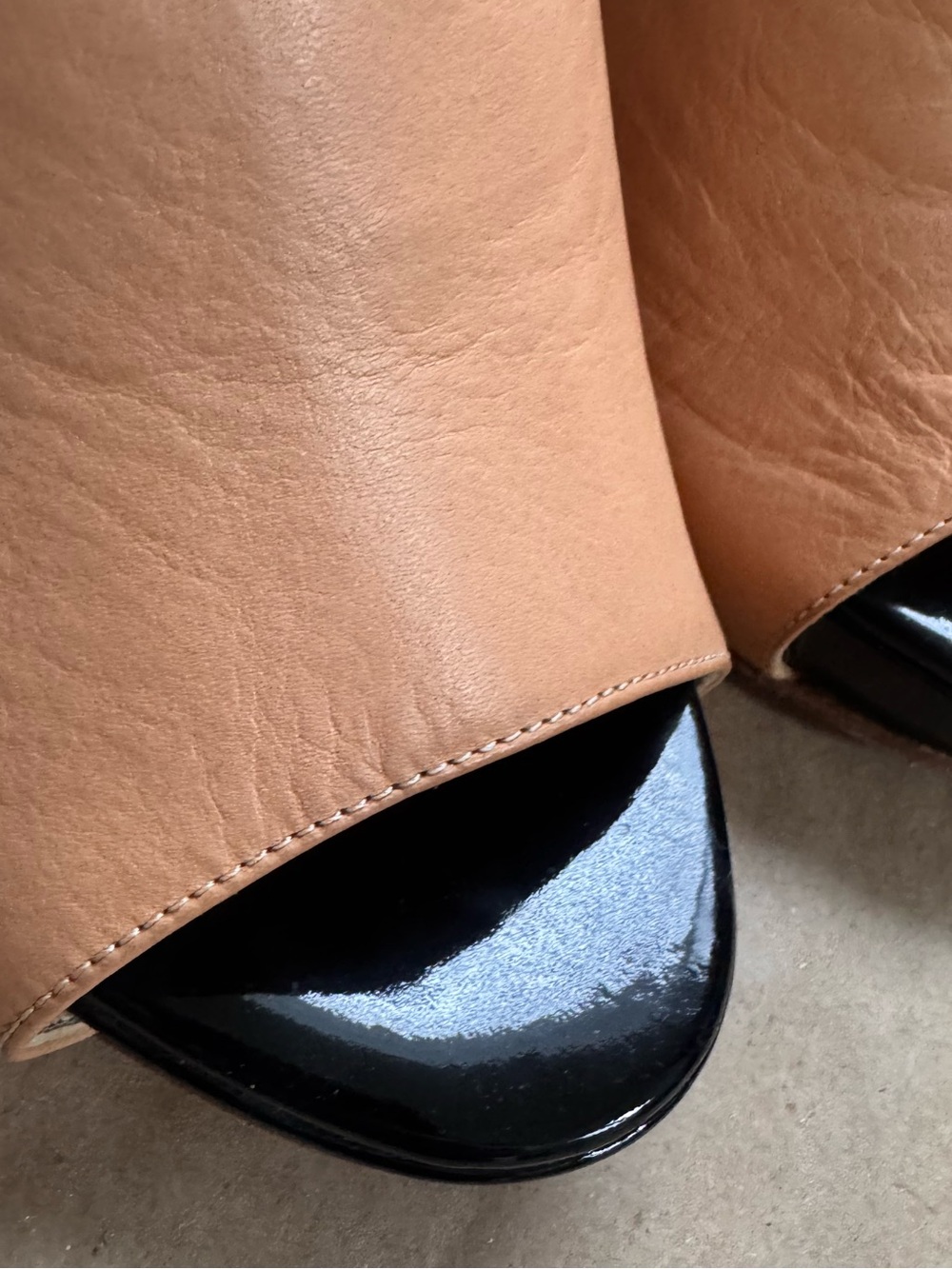 Jerome C Rousseau Beige and Black Patent Leather Open Toe Platform 5” Heels. 40 - Picture 11 of 13